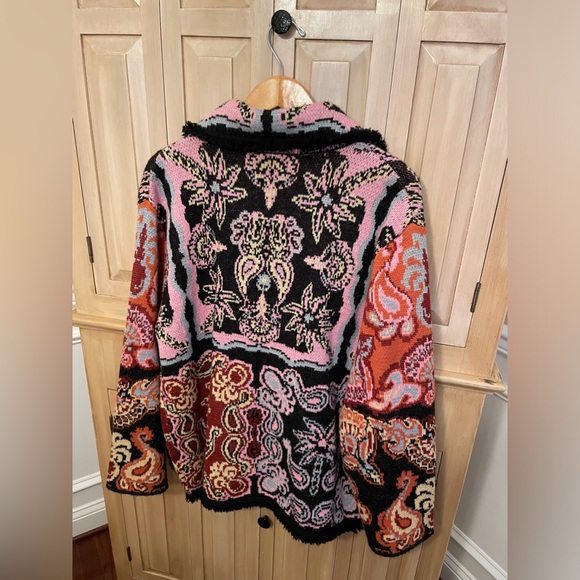 Farm Rio Sweater - Picture 3 of 9